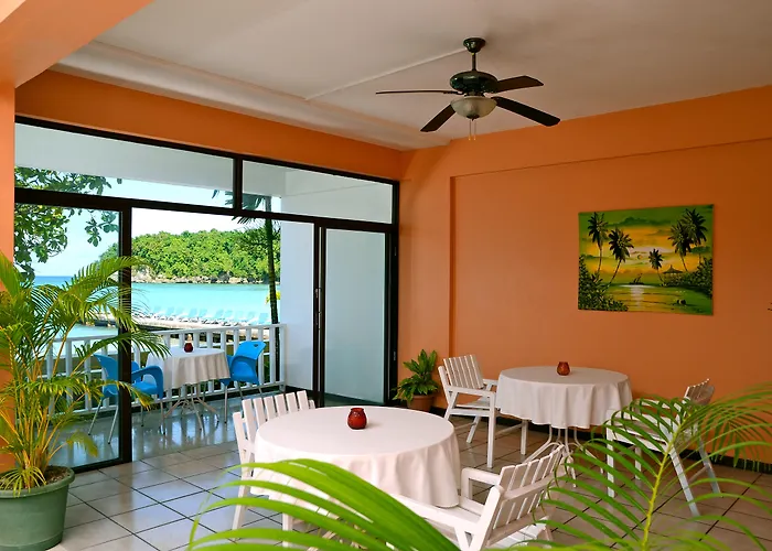 Kaz Kreol Ocho Rios