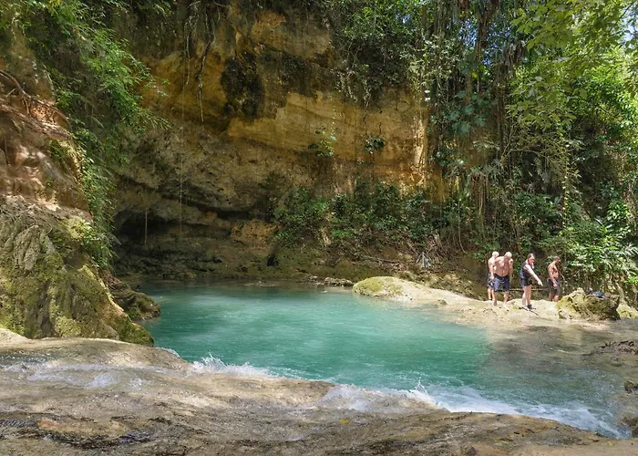 Kaz Kreol Ocho Rios